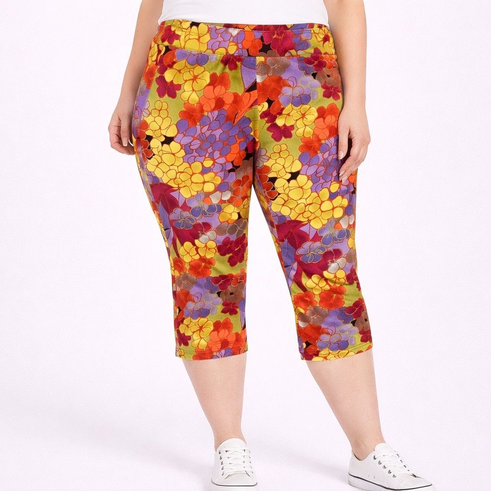 Floral Print Women's Capri Pants